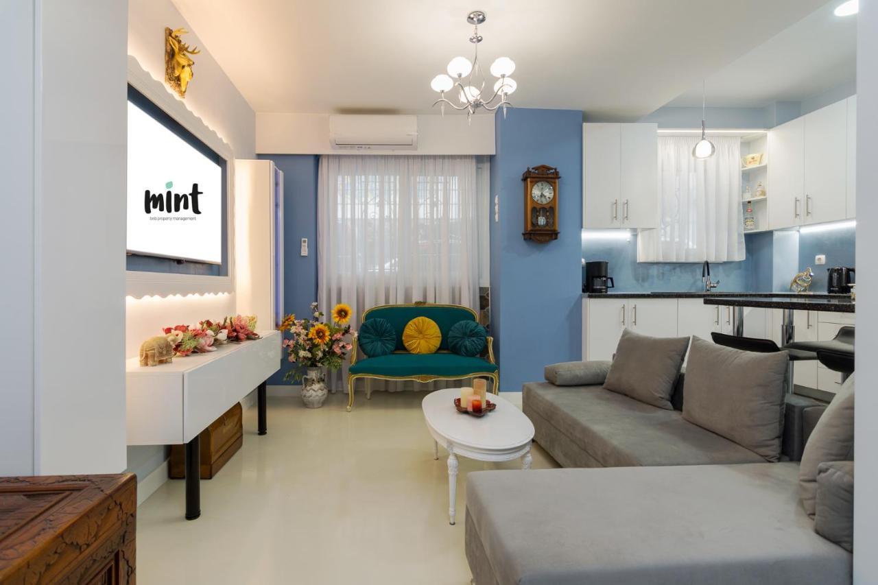 Wonderful Renovated Apartment With Private Patio Αθήνα Εξωτερικό φωτογραφία