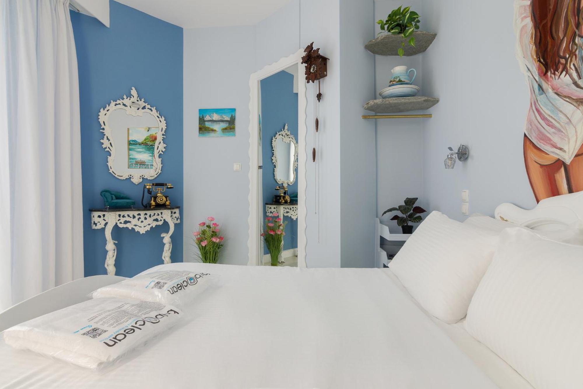 Wonderful Renovated Apartment With Private Patio Αθήνα Εξωτερικό φωτογραφία